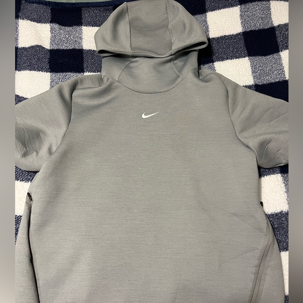 Nike Therma Short Sleeve Hoodie